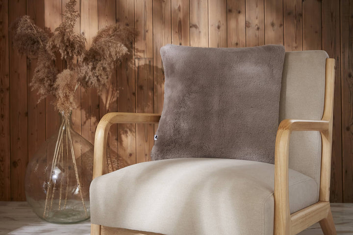 Coussin déhoussable SVEN Loutre 45x45 polyester Casa Plume
