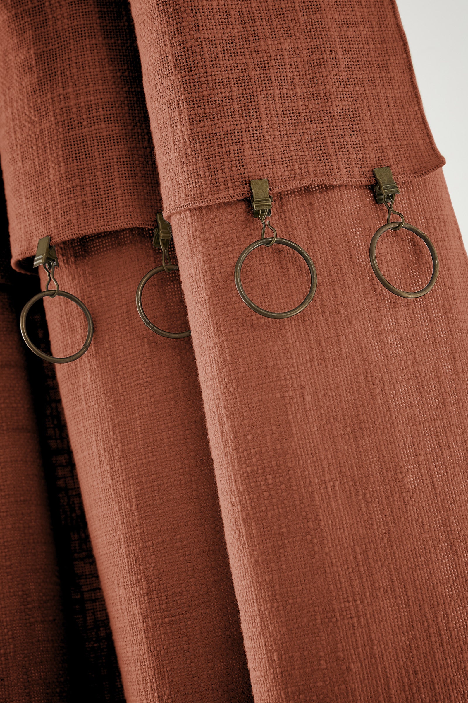 Rideau ajustable + 8 anneaux pince 140 x 270 cm Slub SIXTINE Terracotta coton