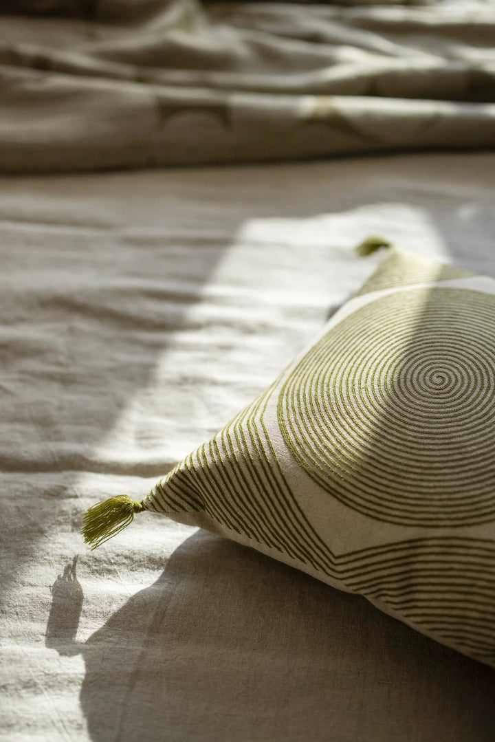 Coussin brodé Tito Naturel by Vivaraise
