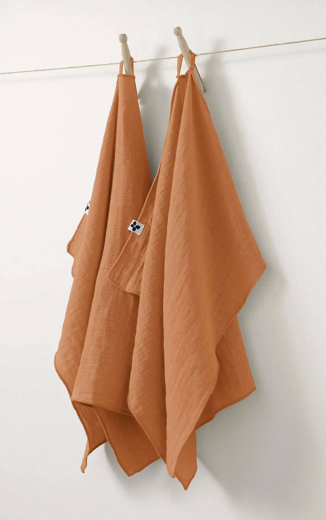 Lot de 2 essuie-mains 50 x 70 cm Gaze de coton unie GAÏA Abricot by L'effet papillon