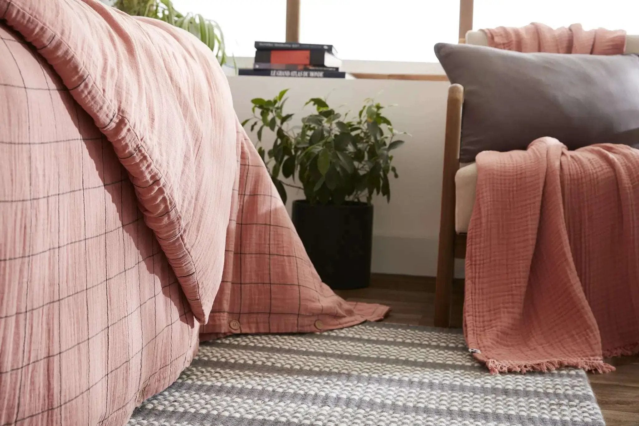 Housse de couette réversible Gaze de coton tissée teinte GAÏA MATCH Rose pêche by L'effet papillon
