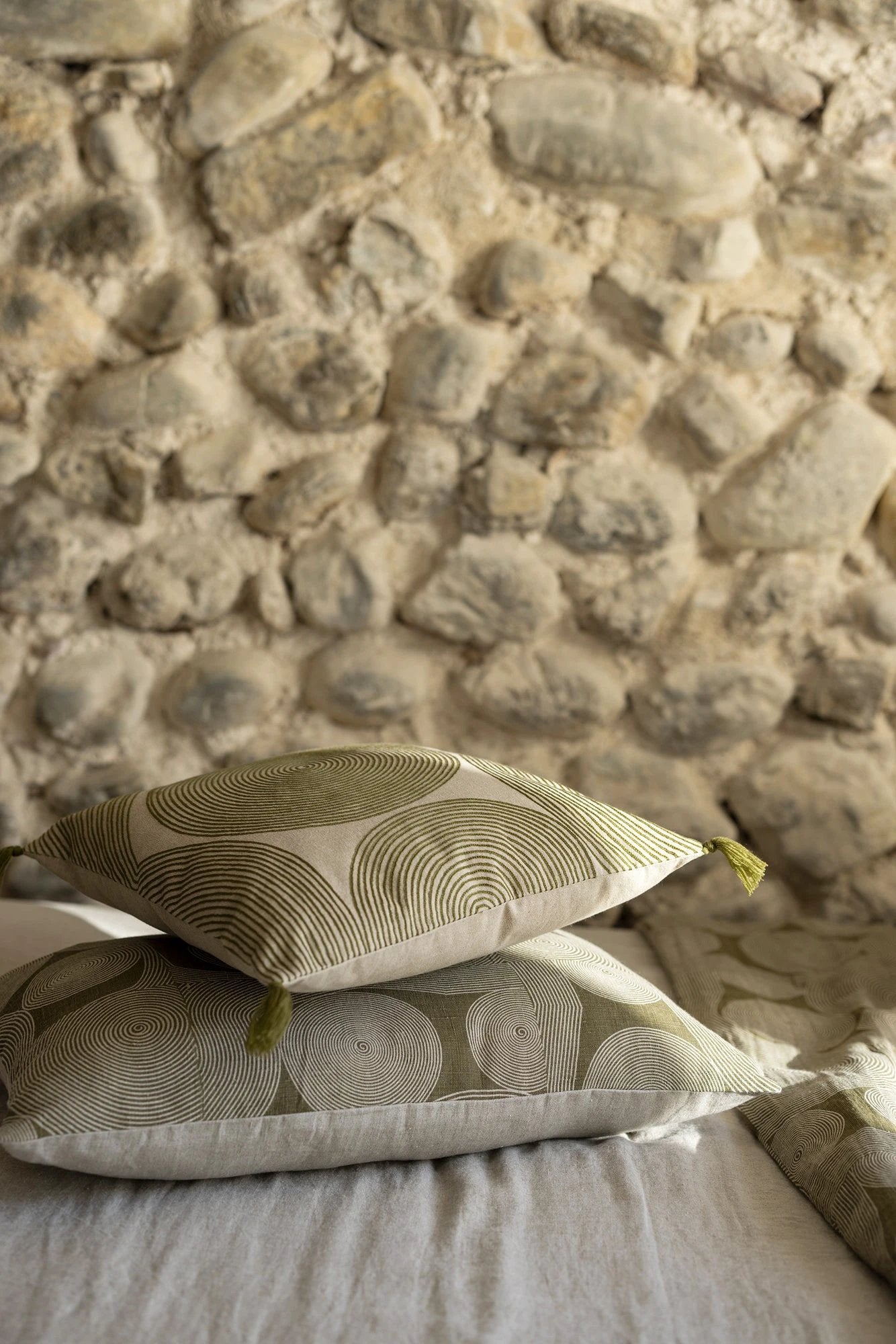 Coussin imprimé Tito Naturel by Vivaraise
