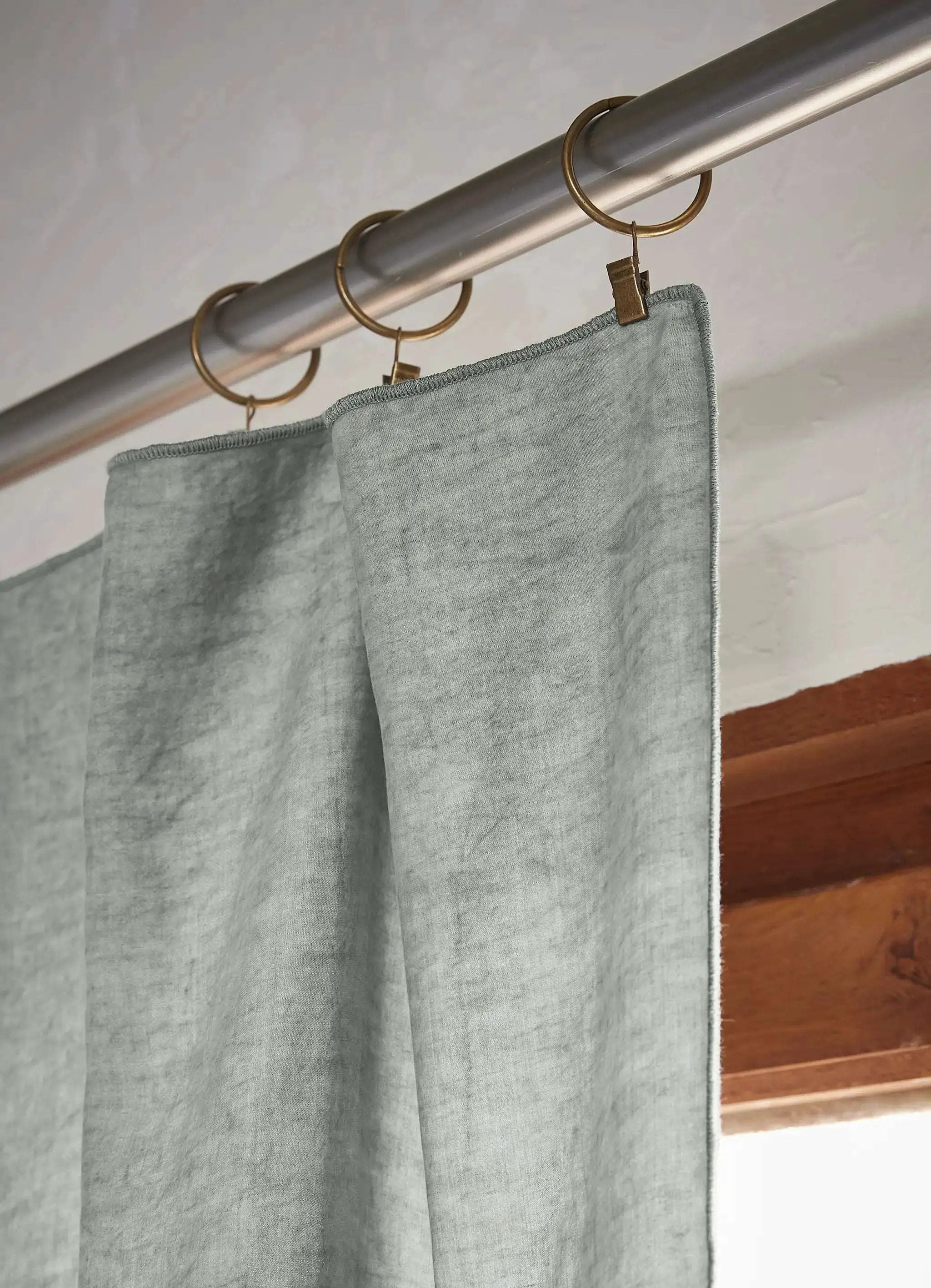 Rideau ajustable + 8 anneaux pince 140 x 270 cm Lyocell uni LYSANDRE Lichen by L'effet papillon