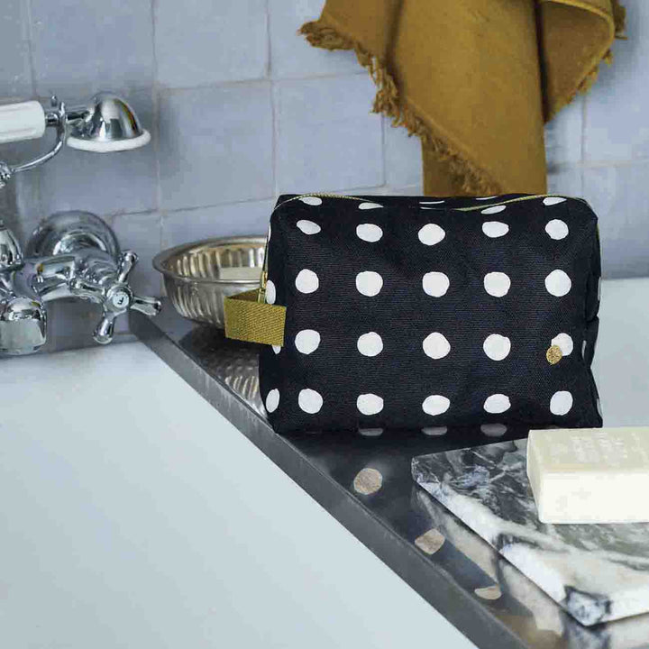 Trousse de toilette Mia Caviar La Cerise sur le Gâteau