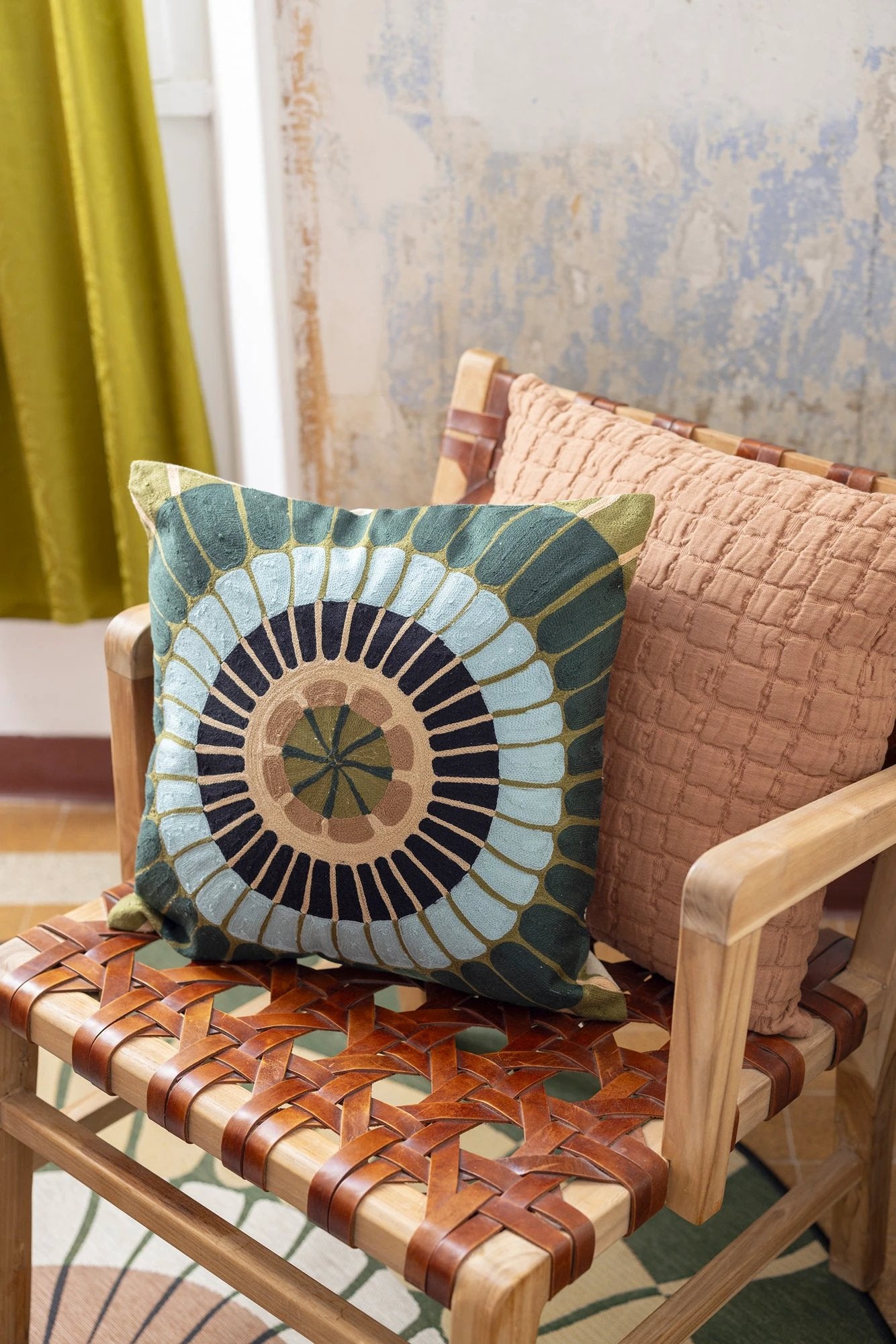 Coussin brodé Zeno Multico by Vivaraise