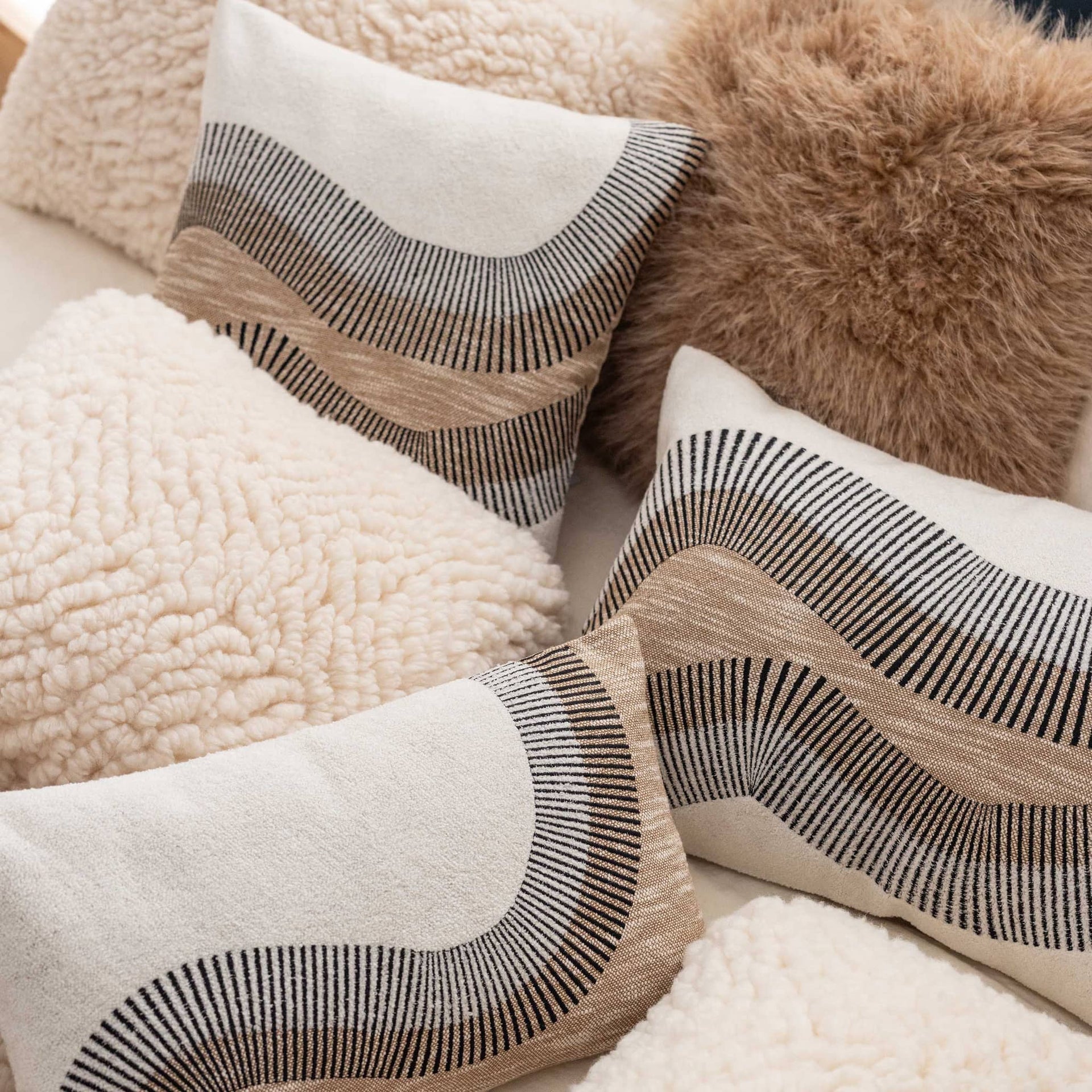 Coussin brodé Hiro