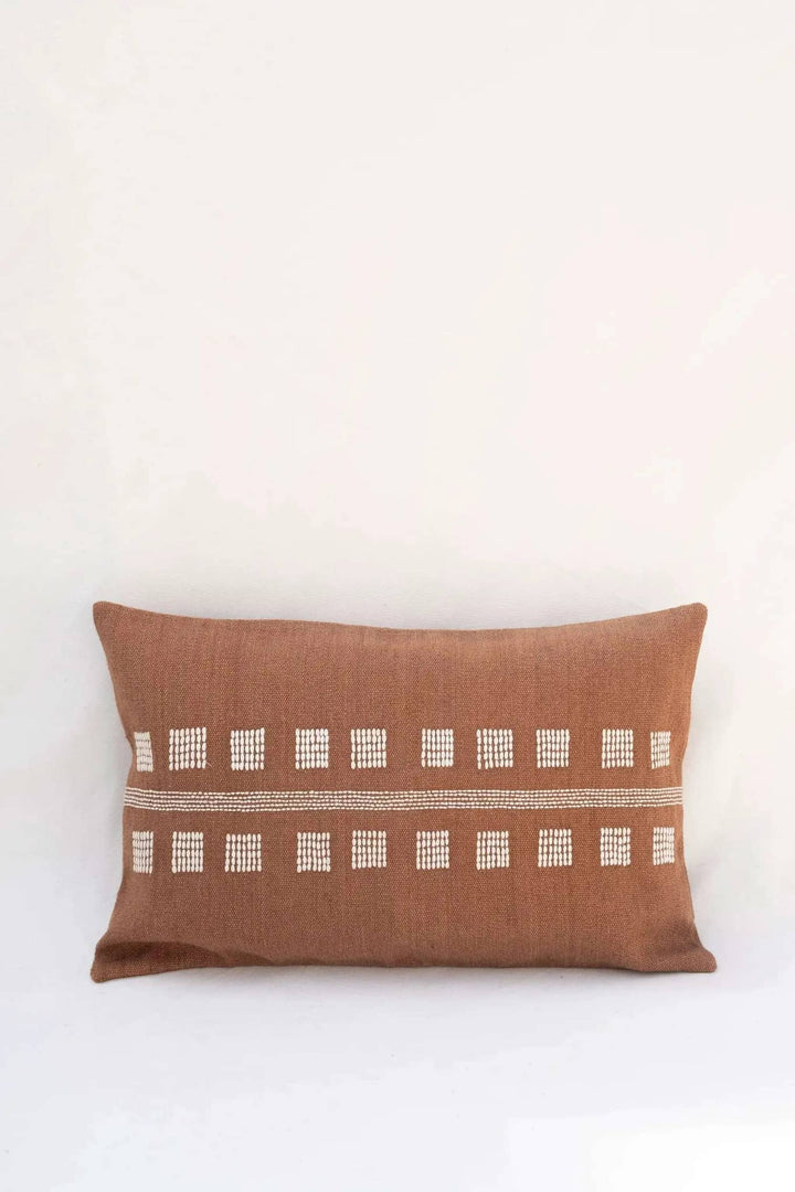 Housse de Coussin CHAKHON - Broderie sur Coton Jute - Tabac by No-mad