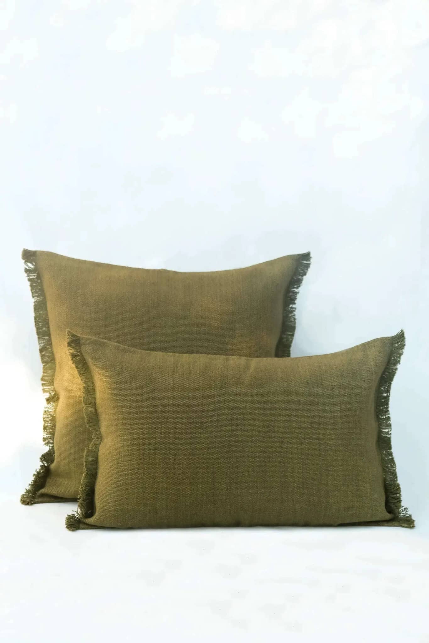 Housse de Coussin PRERIT - Bords Effilochés à la Main - Kaki by No-mad
