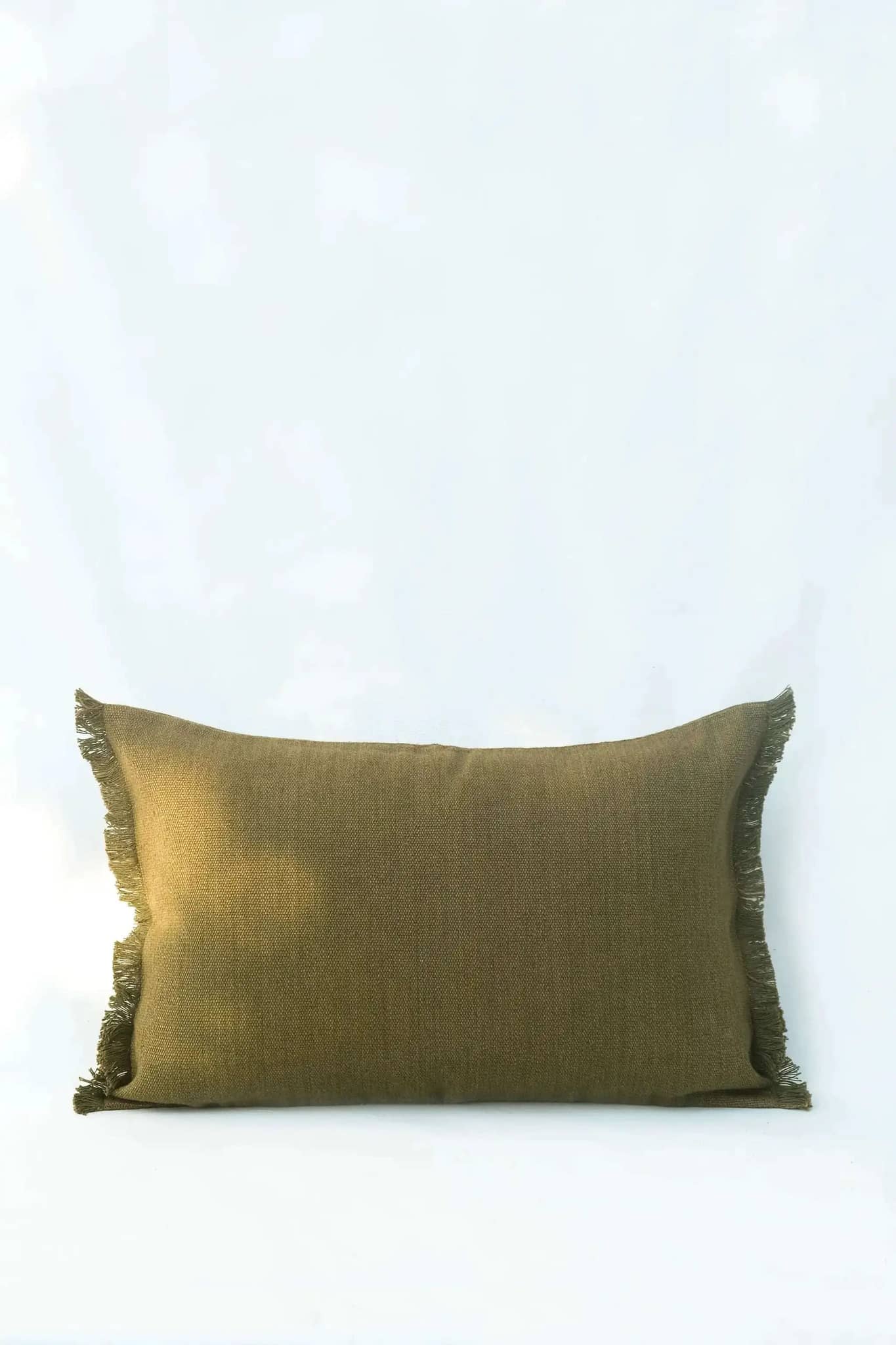 Housse de Coussin PRERIT - Bords Effilochés à la Main - Kaki by No-mad