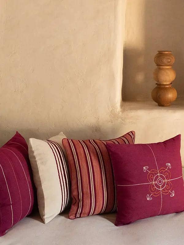 Housse de Coussin RAKU - Broderie sur Coton Lin - Cramoisi by No-mad