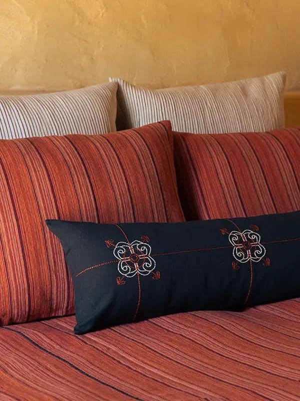 Coussins Lombaires ADHYARU - Broderie sur Coton Lin - Noir/Tabac by No-mad