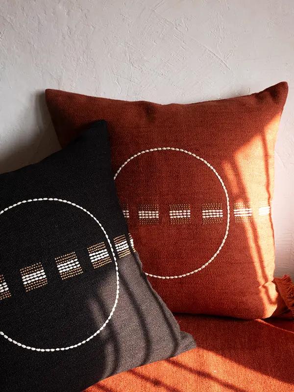 Housse de Coussin SHUNYA - Broderie sur Coton Jute - Terracotta by No-mad