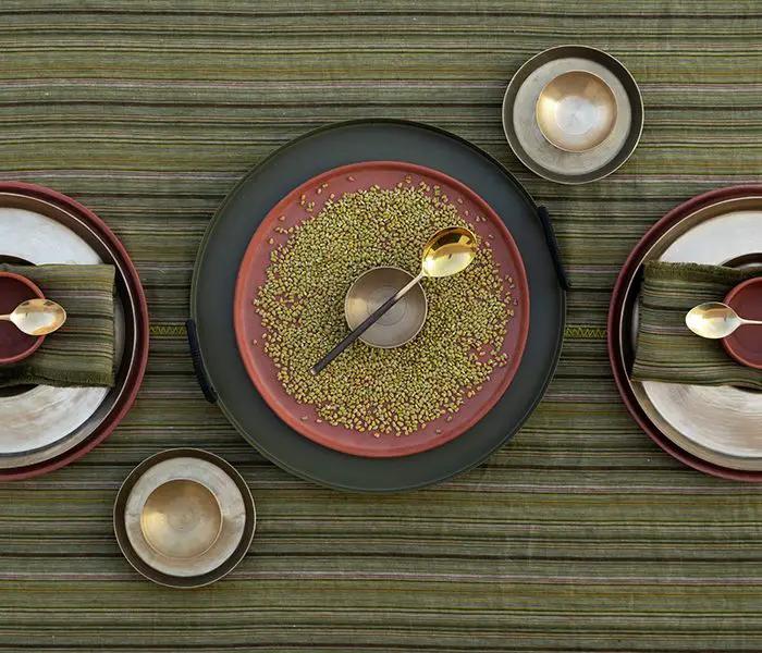 Nappe REKHTA - Lin Rayé avec Broderie - Kaki by No-mad