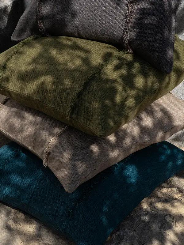 Housse de Coussin PRANIT - Détails Effilochés à la Main - Kaki by No-mad