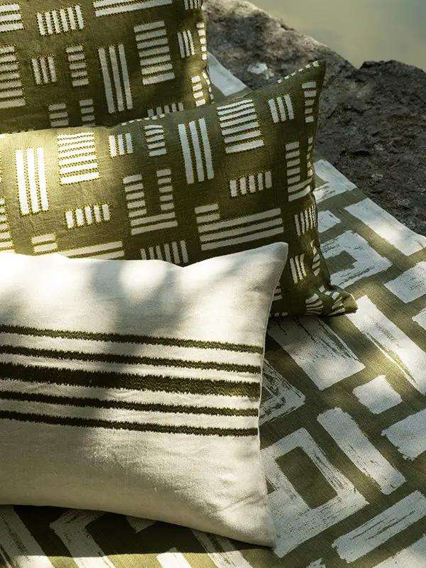 Housse de Coussin RAKU - Broderie sur Coton Lin - Kaki by No-mad
