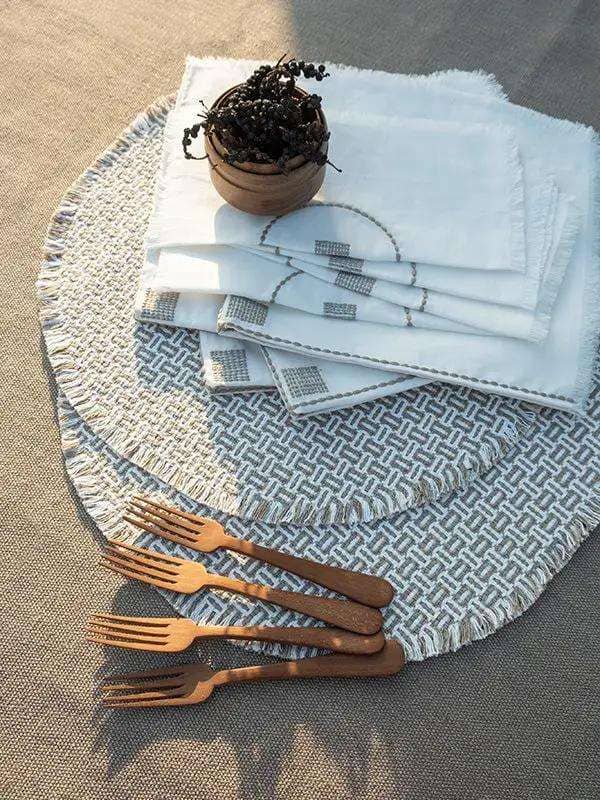 Lot de 4 Serviettes de Table CHAKHON - Broderie sur Coton Lin - Ivoire/Taupe by No-mad