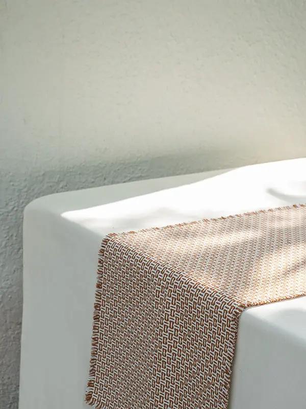 Chemins de Table BUNAI - Taupe by No-mad