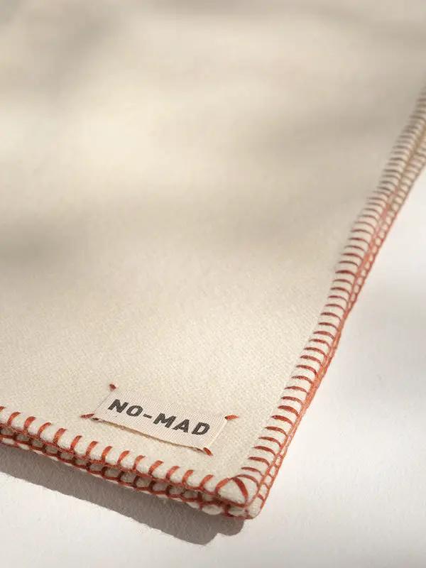 Plaids KORA - Finitions point de boutonnière faits main. - Terracotta/Tabac by No-mad