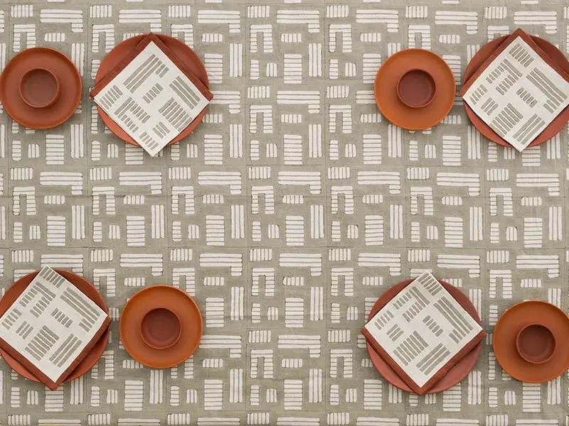 Nappe INSIA - Impression au Tampon sur Coton Lin - Taupe/Terracotta by No-mad