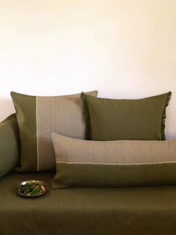 Housse de Coussin SEEVAN - Broderie sur Coton Jute - Kaki/Taupe by No-mad