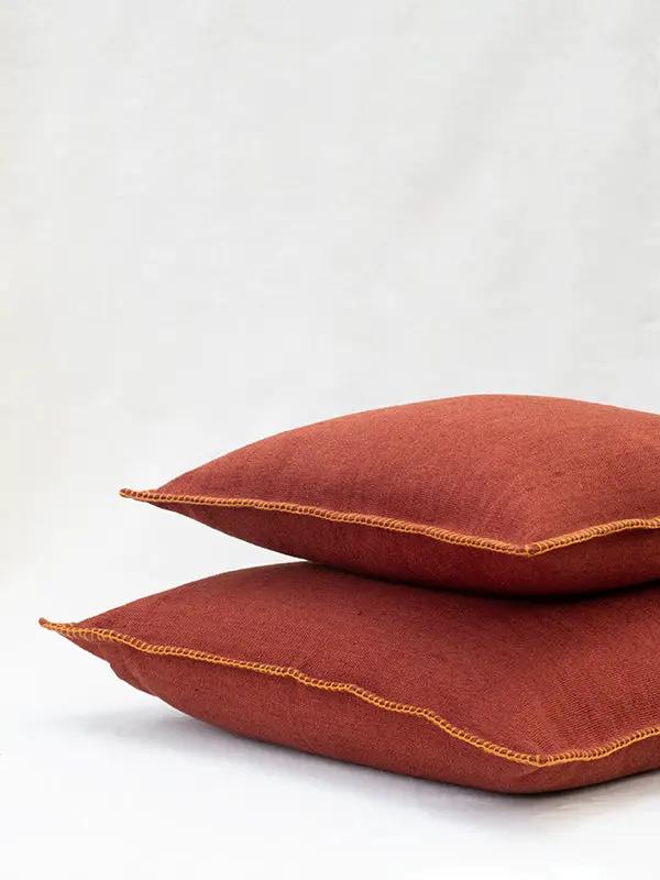 Housse de Coussin PRAKRIT - Hand Broderie sur Coton Jute - Terracotta by No-mad