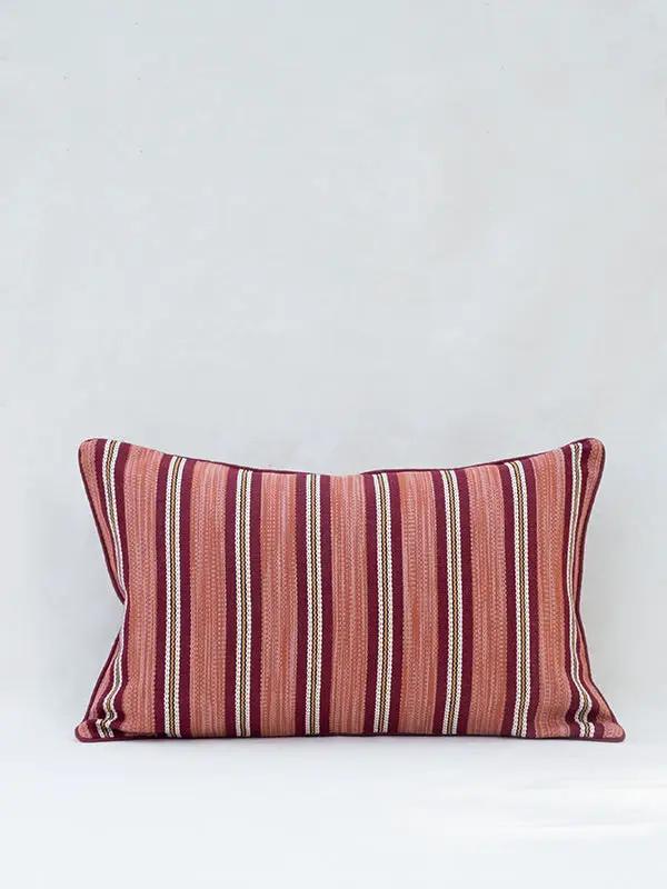 Housse de Coussin PRATHA - Rayure Mashru - Vieux Rose/Cramoisi by No-mad