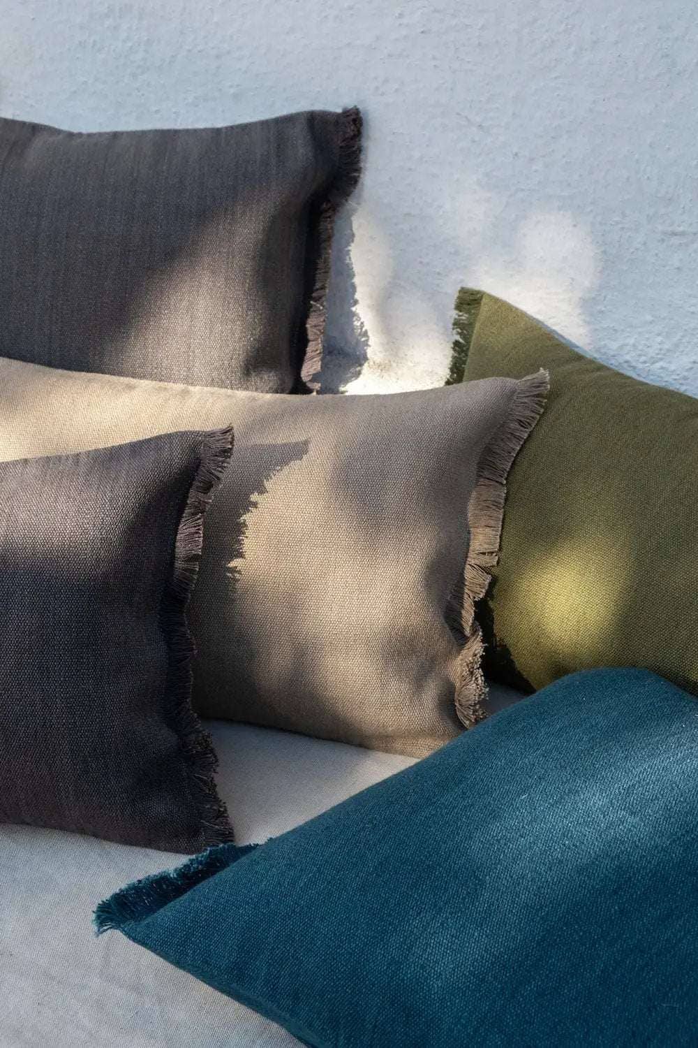 Housse de Coussin PRERIT - Bords Effilochés à la Main - Kaki by No-mad