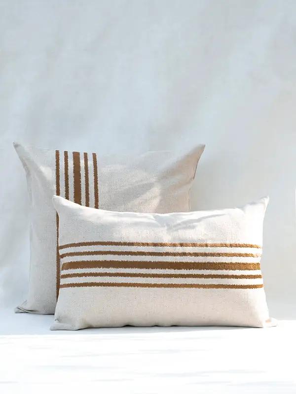 Housse de Coussin RAKU - Broderie sur Coton Lin - Tabac by No-mad