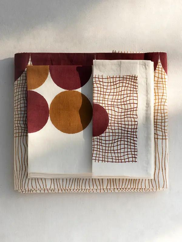 Nappe RAHA - Impression au Tampon sur Coton Lin - Ocre/Cramoisi by No-mad