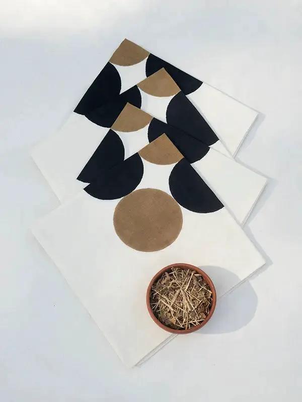 Nappe RAHA - Impression au Tampon sur Coton Lin - Noir/Tabac by No-mad