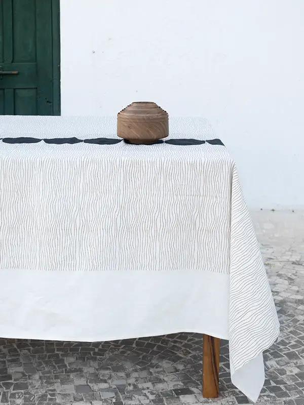 Nappe RAHA - Impression au Tampon sur Coton Lin - Noir/Tabac by No-mad