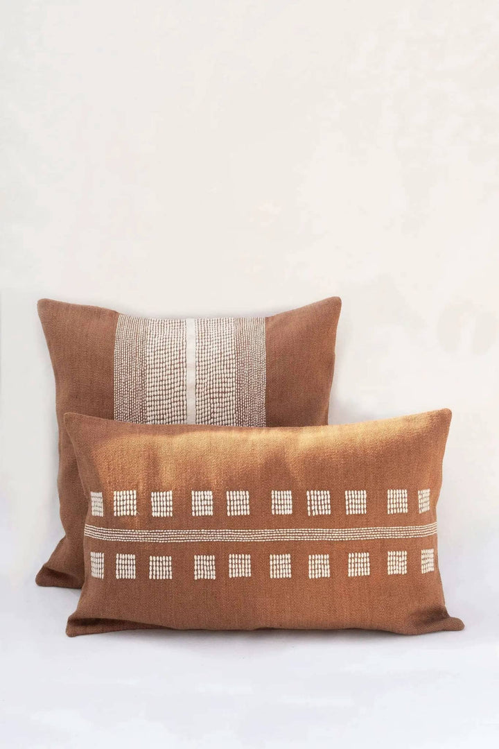 Housse de Coussin REKH - Broderie sur Coton Jute - Tabac by No-mad