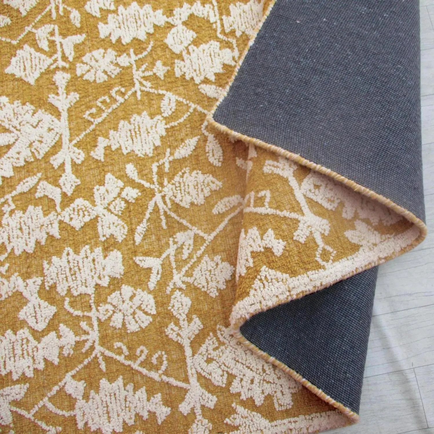 Tapis Reni Or/ivoire by The Rug Republic