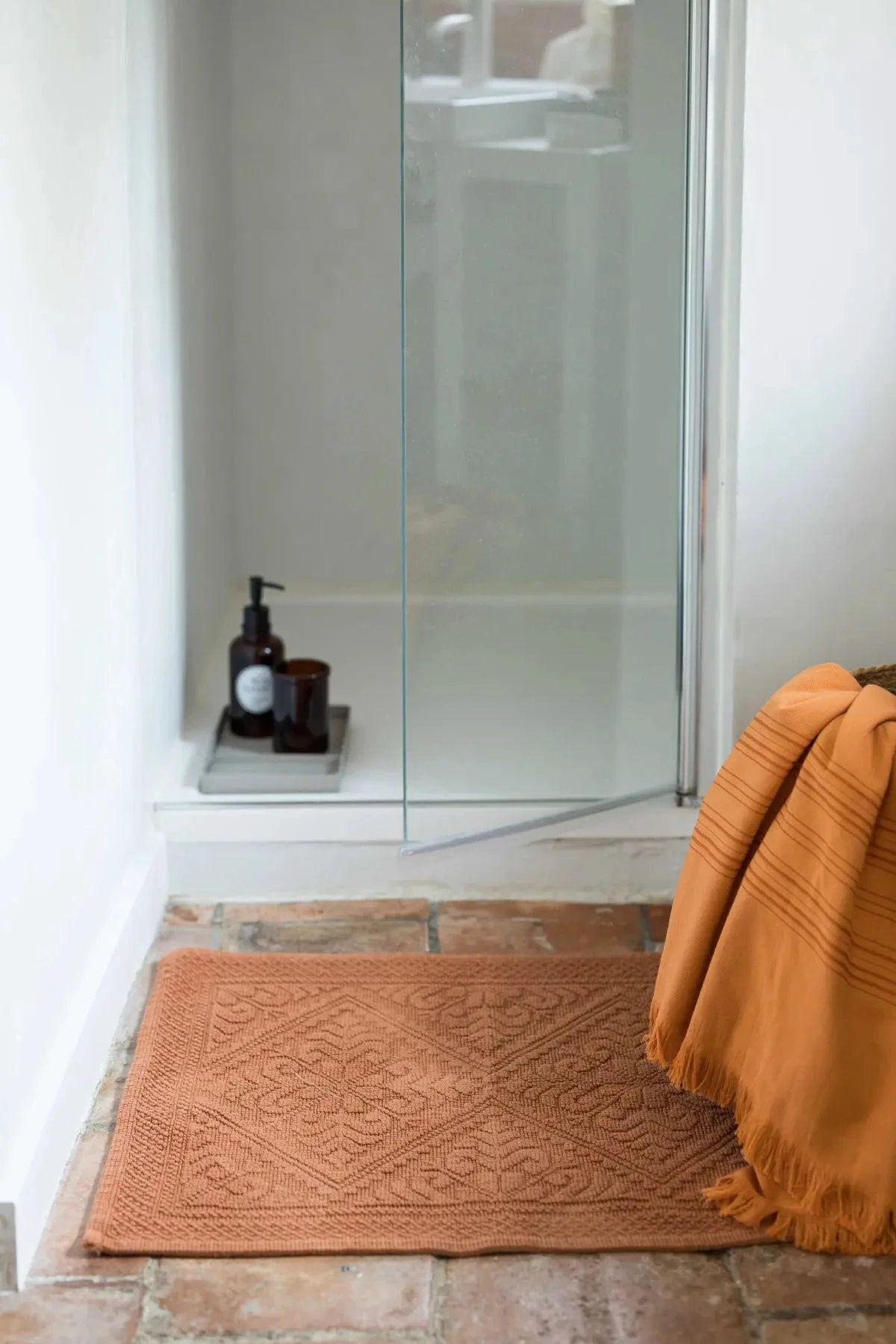 Tapis de Bain Enzo by Vivaraise