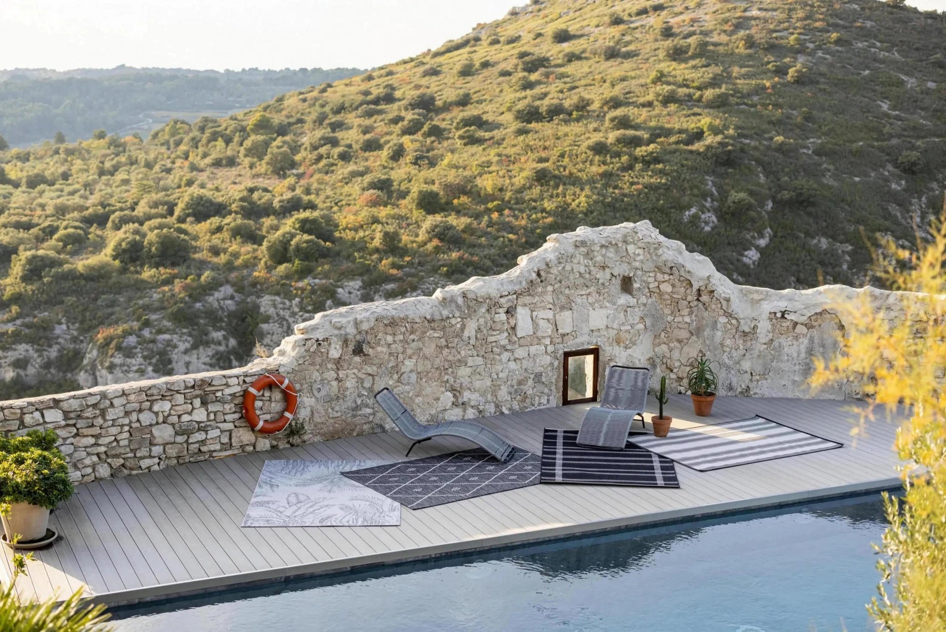 Tapis Paomia outdoor by Vivaraise