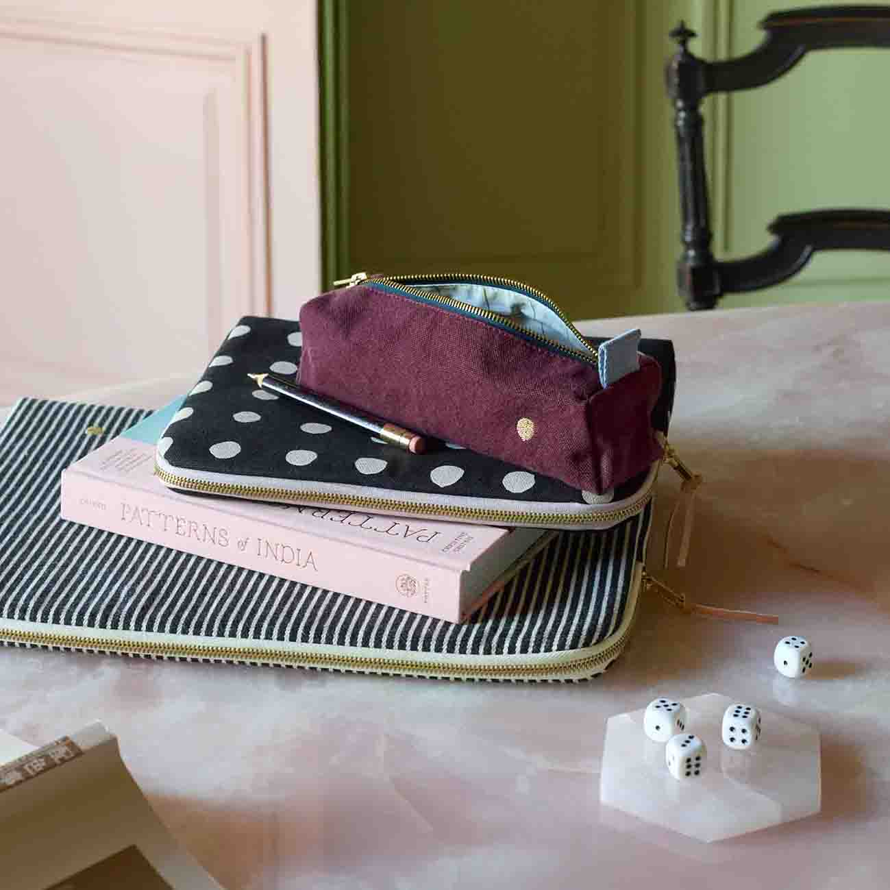 Housse iPad Mia Caviar La Cerise sur le Gâteau
