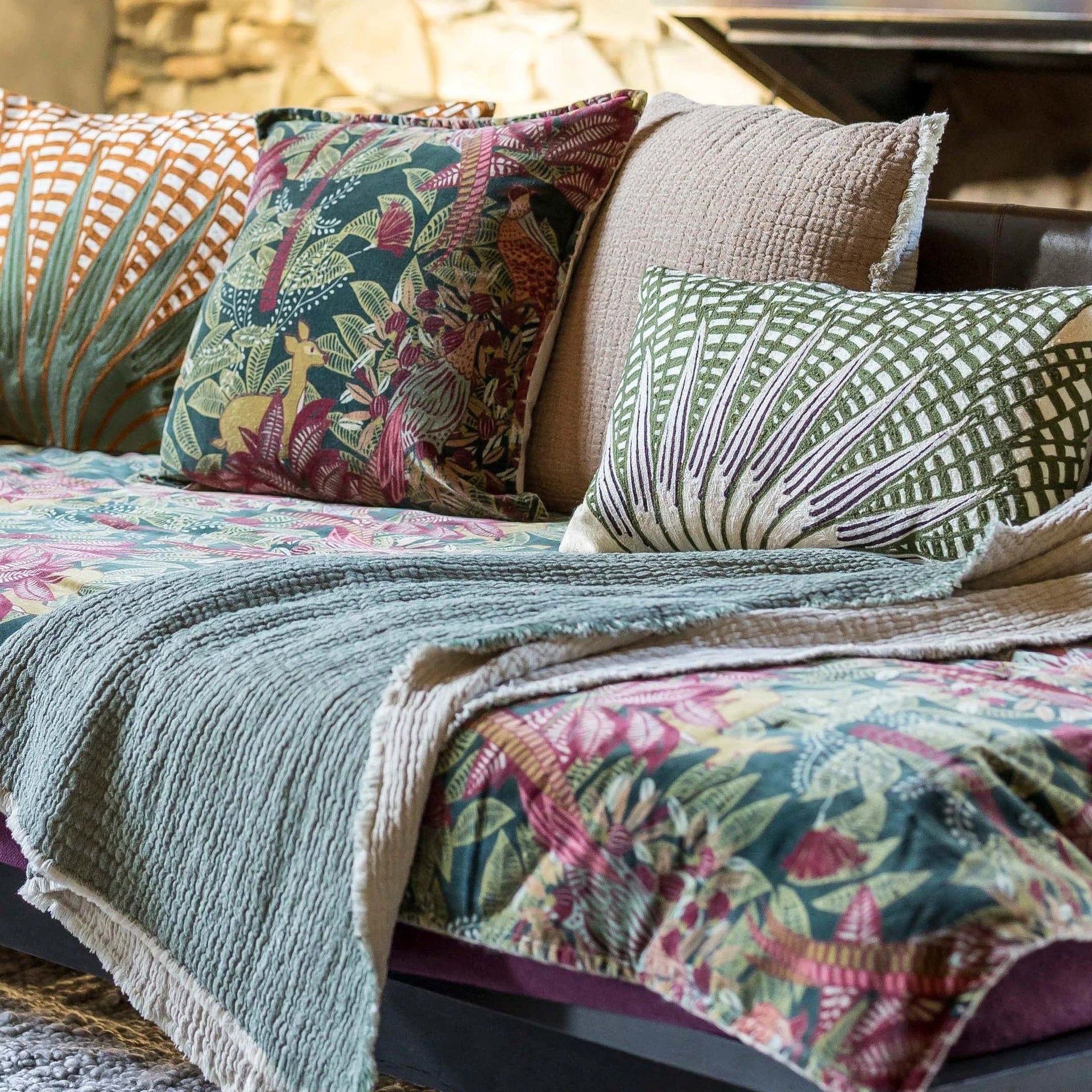 Coussin brodé Ewan by Vivaraise