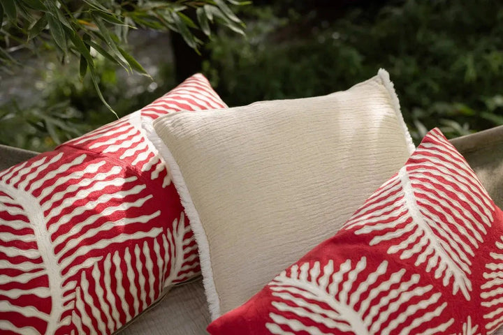 Coussin brodé Flora by Vivaraise