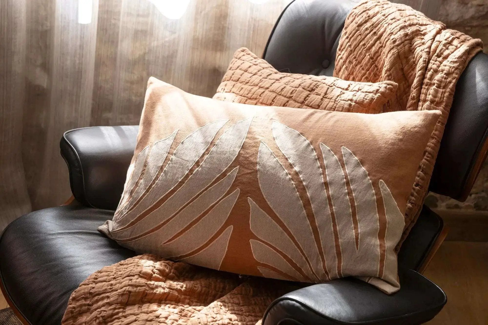 Coussin Stonewashed Swami Moka by Vivaraise