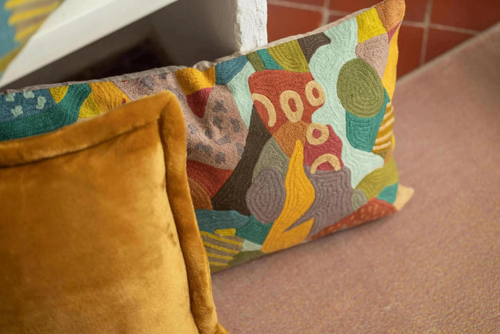 Coussin brodé Izel Minéral by Vivaraise