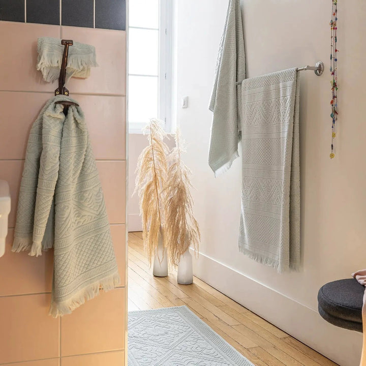 Serviette de Toilette Zoé by Vivaraise