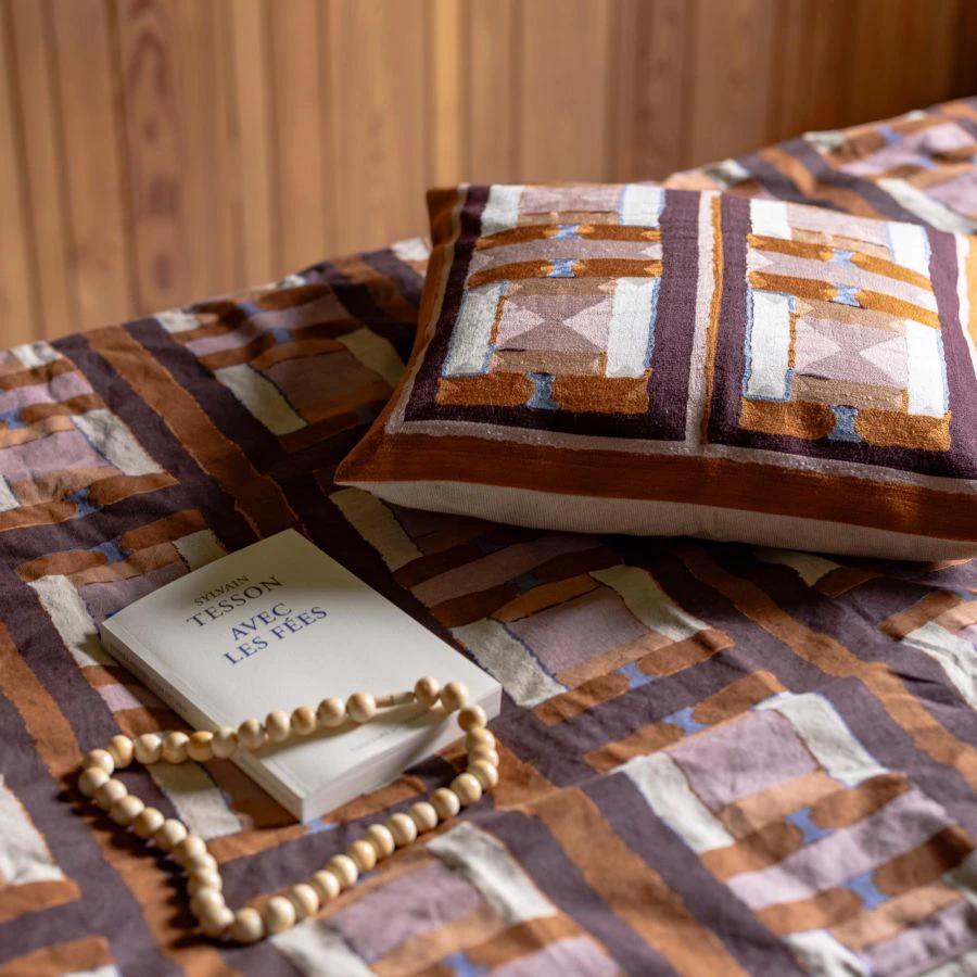 Coussin brodé Taho by Vivaraise