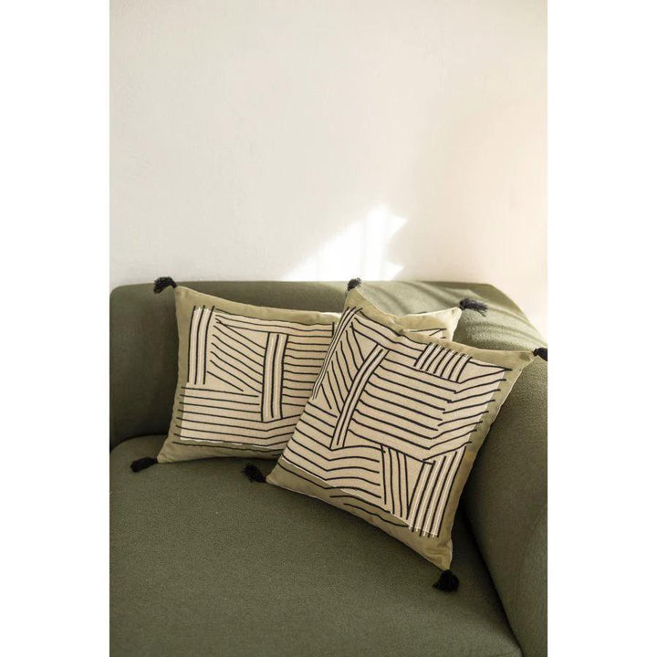 Coussin brodé Kori by Vivaraise