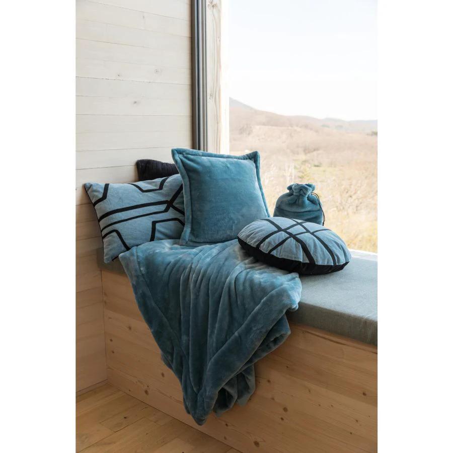 Coussin Fara brodé by Vivaraise