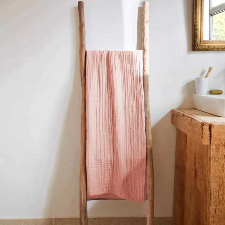 Drap de douche 70 x 130 cm Gaze de coton unie GAÏA Rose pêche by L'effet papillon